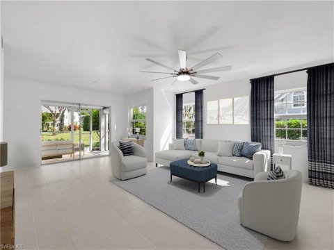 Kings Lake Naples Florida Condos for Sale