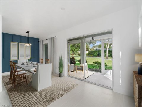 Kings Lake Naples Florida Condos for Sale