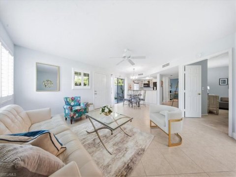 Kings Lake Naples Florida Condos for Sale