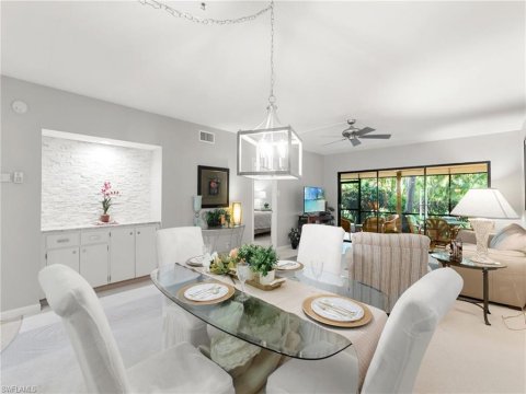 Kings Lake Naples Florida Condos for Sale