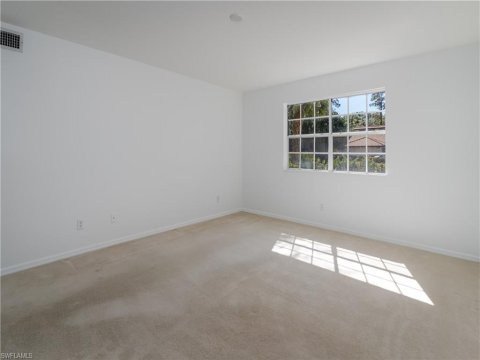 Kings Lake Naples Florida Condos for Sale