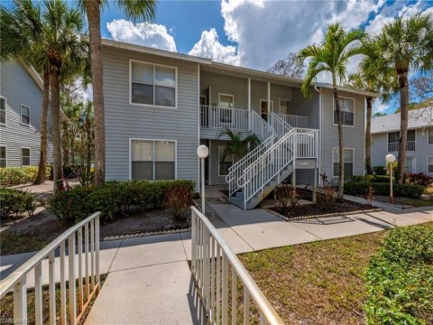 Kings Lake Naples Florida Condos for Sale