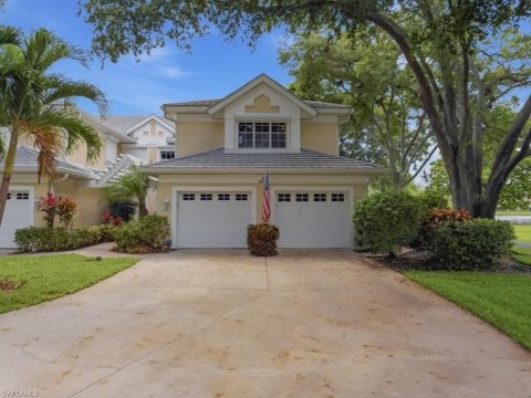 Kings Lake Naples Florida Condos for Sale