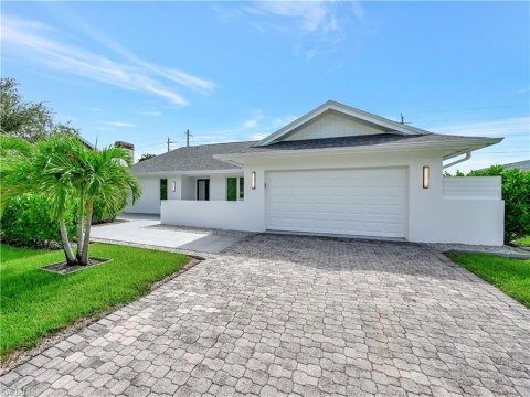 Kings Lake Naples Florida Homes for Sale