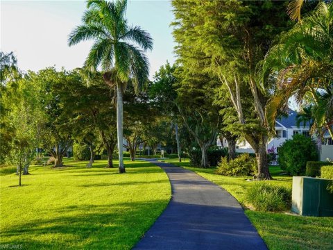 Kings Lake Naples Florida Real Estate
