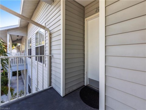 Kings Lake Naples Florida Real Estate