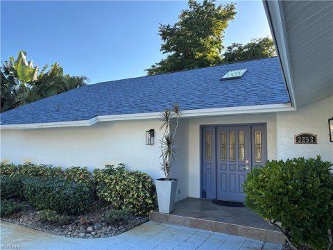 Kings Lake Naples Florida Real Estate