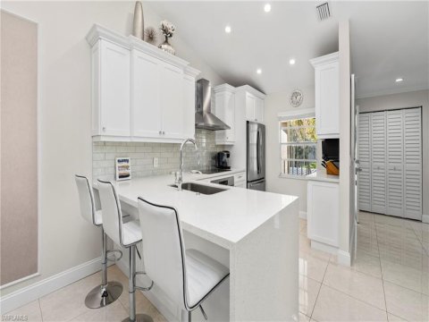 Kings Lake Naples Florida Real Estate