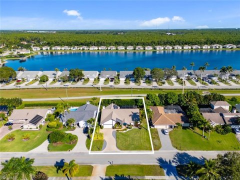 Kings Lake Naples Real Estate