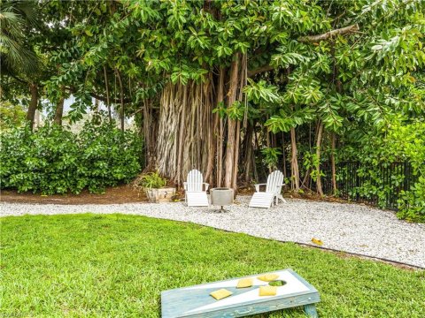 Lake Park Naples Florida Homes for Sale