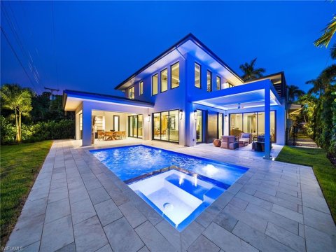 Lake Park Naples Florida Real Estate