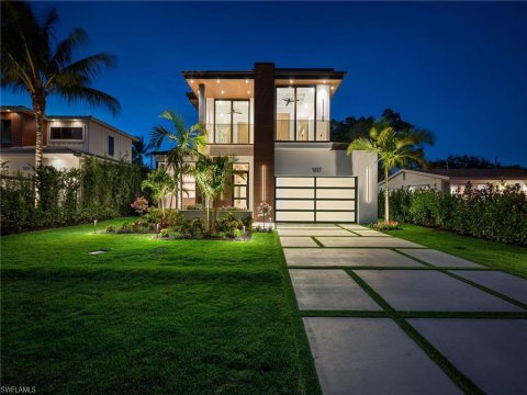 Lake Park Real Estate