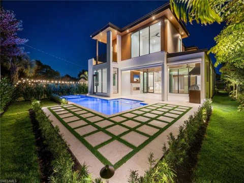 Lake Park Real Estate