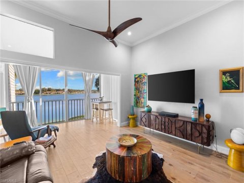 Lakeside Naples Florida Condos for Sale