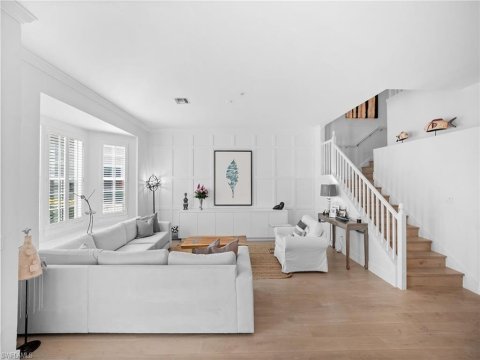 Lakeview Terrace Naples Real Estate