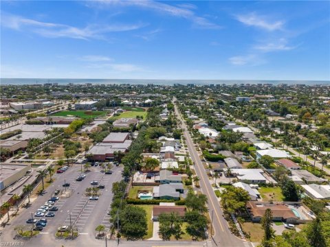 Lakewood Park Naples Florida Real Estate