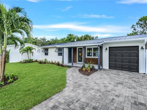 Lakewood Park Naples Real Estate