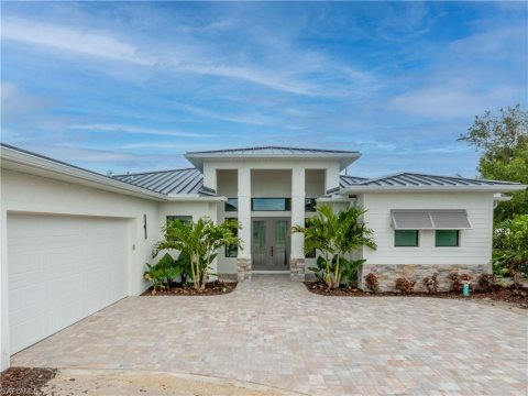 Lakewood Park Naples Real Estate