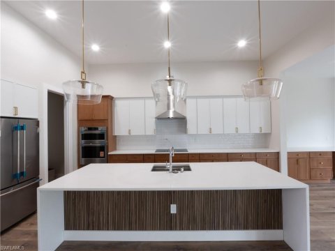 Lakewood Park Naples Real Estate