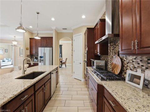 Lamorada Naples Florida Real Estate