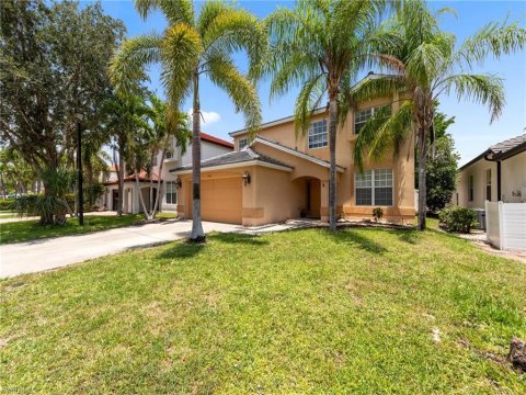 Laurel Lakes Naples Florida Homes for Sale