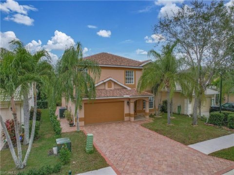 Laurel Lakes Naples Florida Homes for Sale