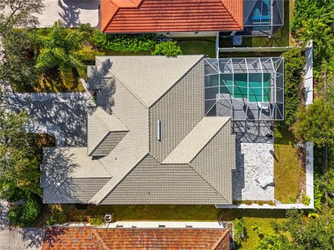 Laurel Lakes Naples Real Estate