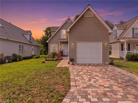 Leawood Lakes Naples Real Estate