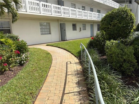 Lely Golf Estates Real Estate