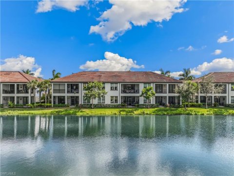 Livingston Lakes Naples Florida Condos for Sale