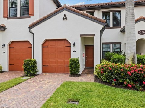 Livingston Lakes Naples Real Estate