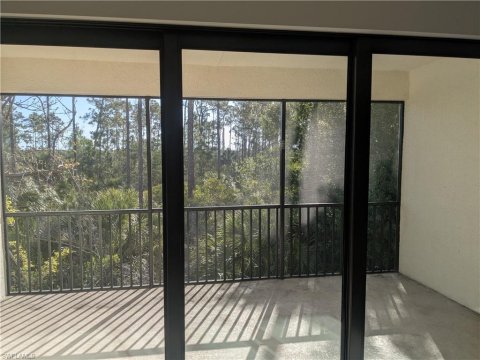 Livingston Lakes Naples Real Estate