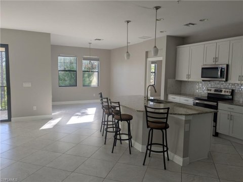 Livingston Lakes Naples Real Estate