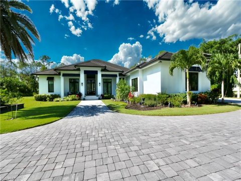 Livingston Woods Naples Florida Homes for Sale