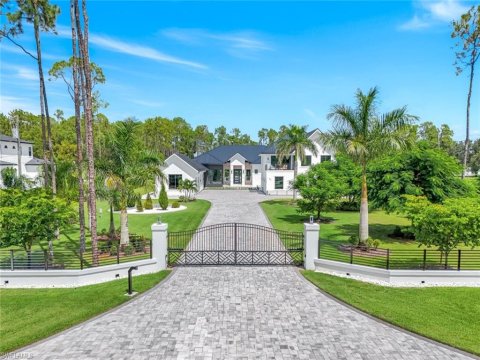 Livingston Woods Naples Florida Homes for Sale