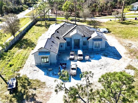 Logan Woods Naples Florida Homes for Sale