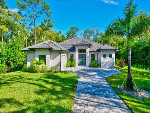 Logan Woods Naples Florida Real Estate