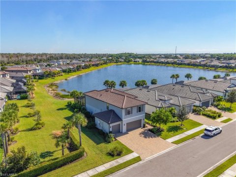 Manatee Cove Naples Real Estate