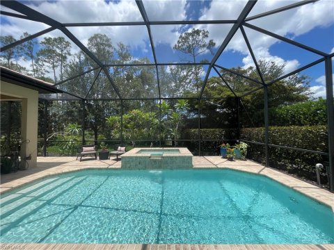 Mandalay Place Naples Real Estate