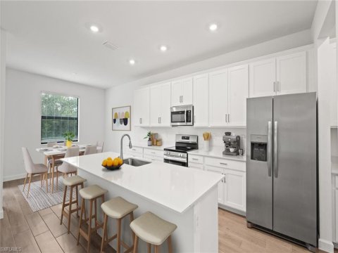 Maple Point Naples Florida Real Estate