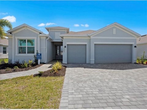 Maple Point Naples Real Estate