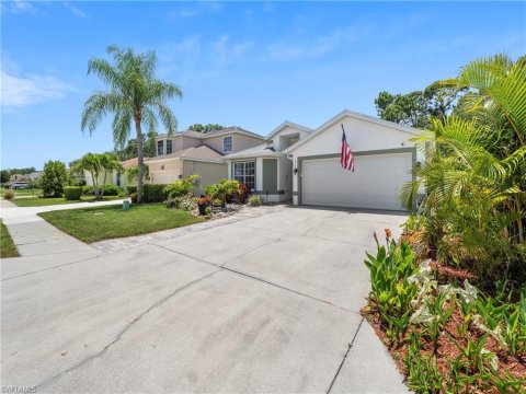 Maplewood Naples Real Estate