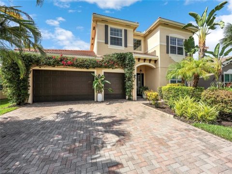 Marbella Lakes Naples Real Estate