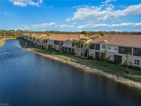 Marbella Lakes Real Estate