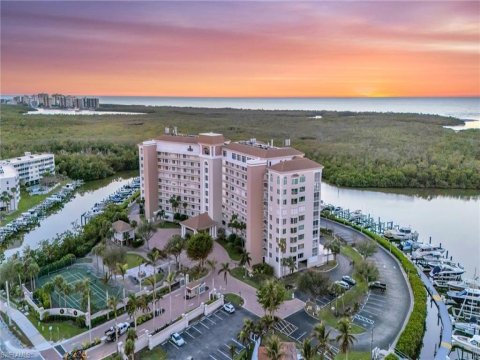 Marina Bay Club Real Estate