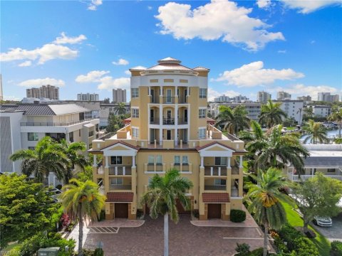 Mariner's Palm Harbor Marco Island Real Estate