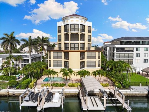 Mariner's Palm Harbor Marco Island Real Estate