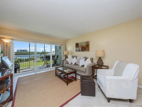 Mariners Cove Naples Florida Condos for Sale