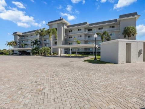 Mariners Cove Naples Florida Real Estate