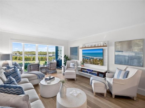 Mariners Cove Naples Real Estate
